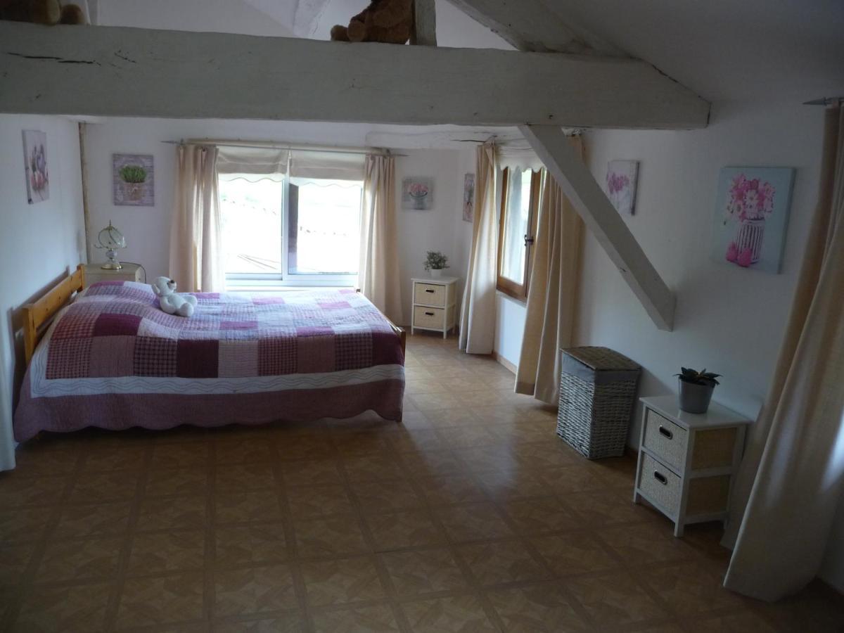 Les Tuileries Bed & Breakfast Ponteyraud Ngoại thất bức ảnh